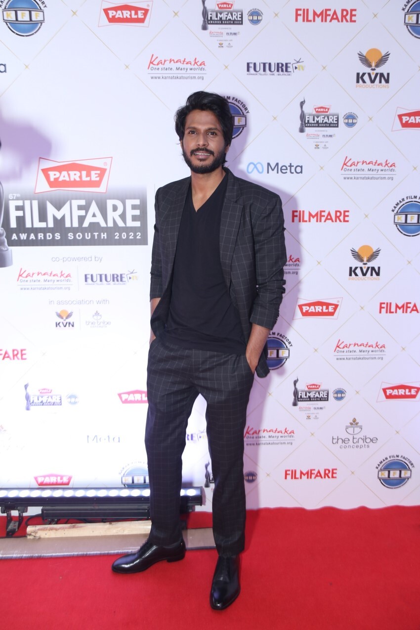Bollywood Glamour: Stars Shine at Filmfare Events