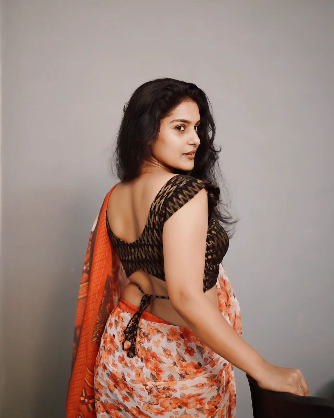 Stunning Seshika Madhav Saree Photos Traditional Elegance