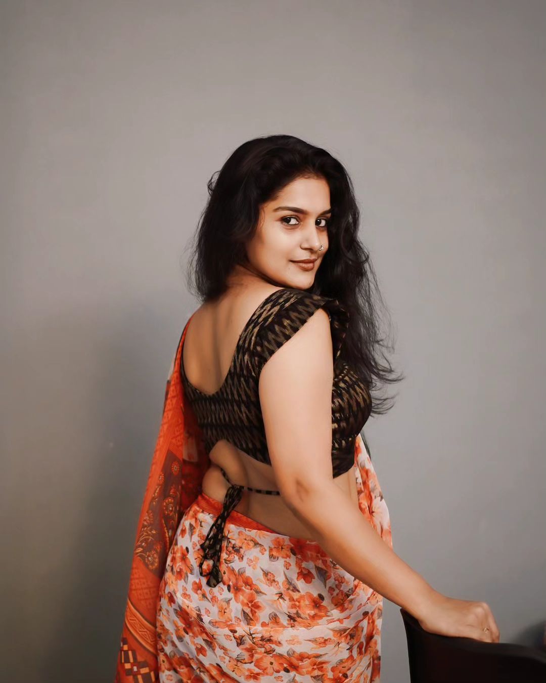 Stunning Seshika Madhav Saree Photos Traditional Elegance