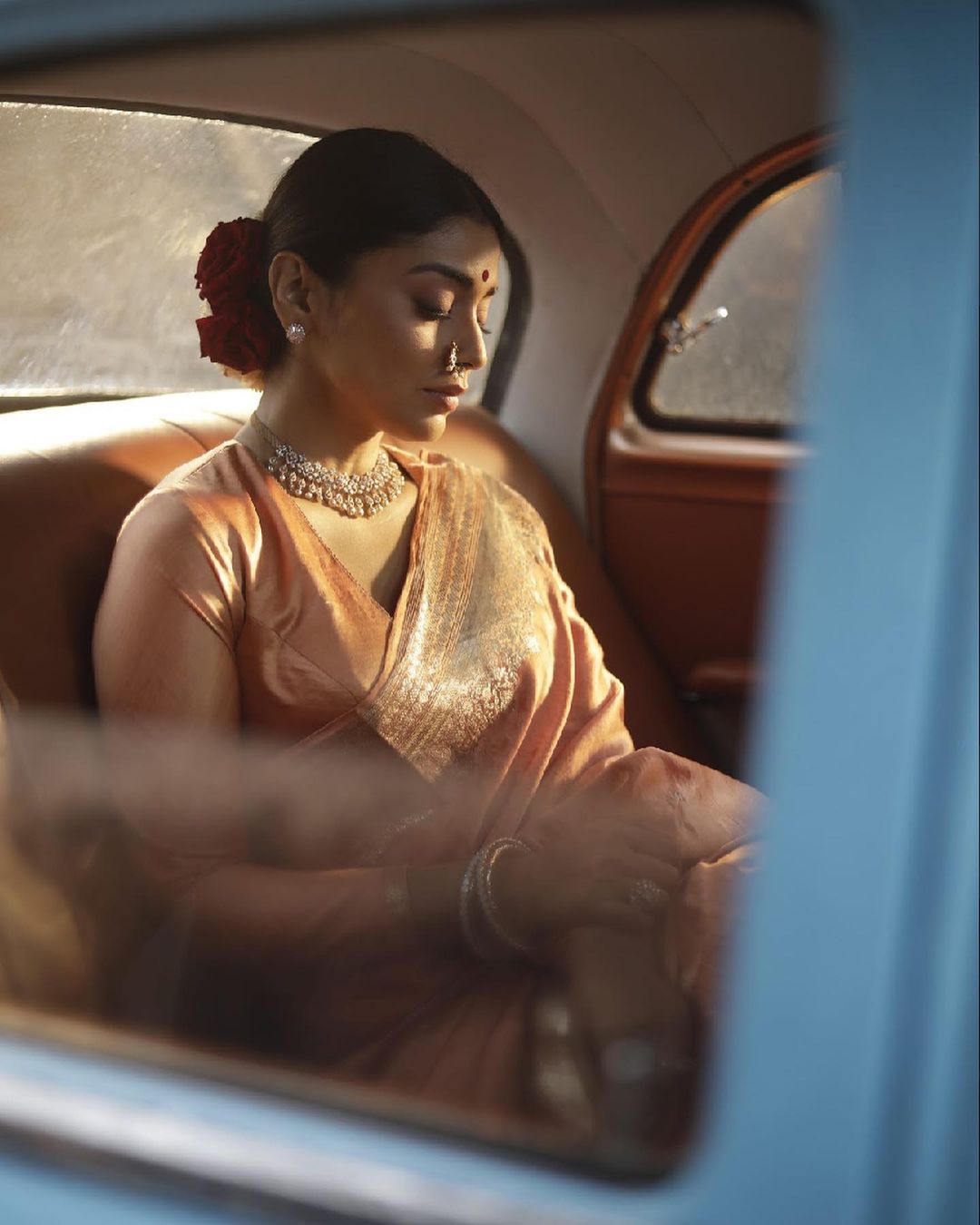 Stunning Shriya Saran Photos from the Movie Kabzaa