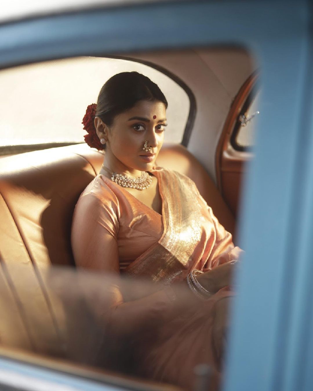 Stunning Shriya Saran Photos from the Movie Kabzaa