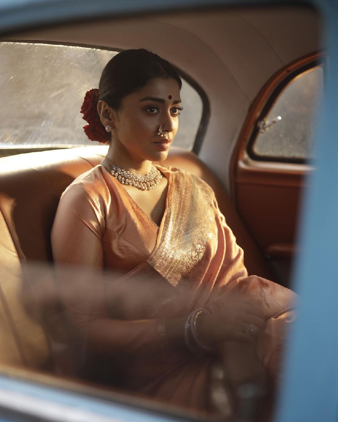 Stunning Shriya Saran Photos from the Movie Kabzaa