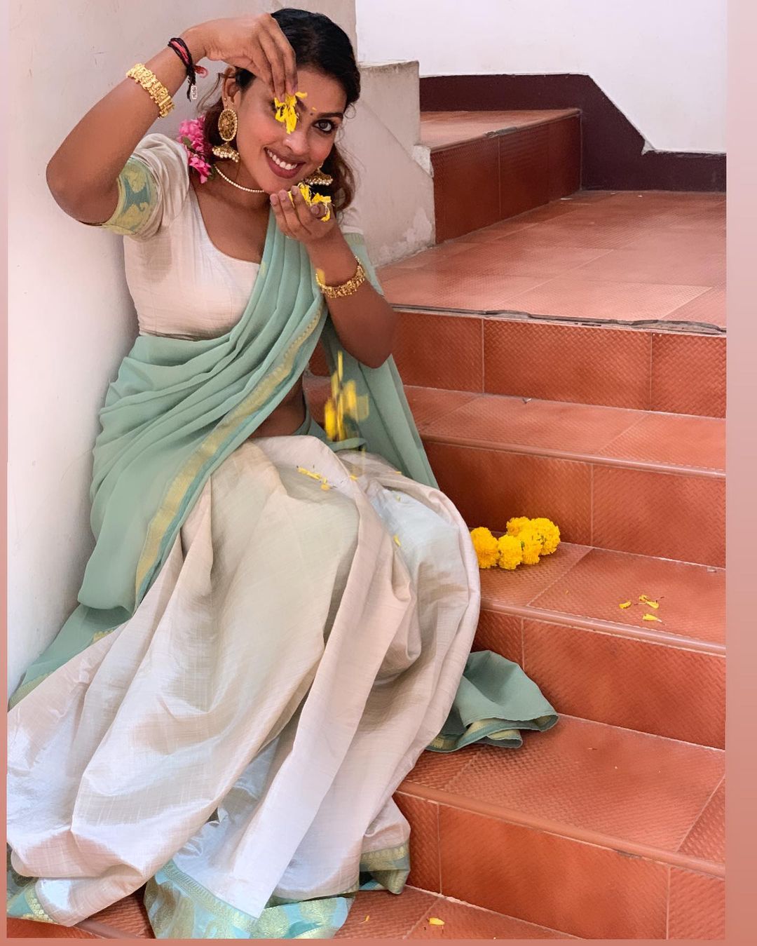 Stunning Srinikha Onam Saree Photos Festive Elegance