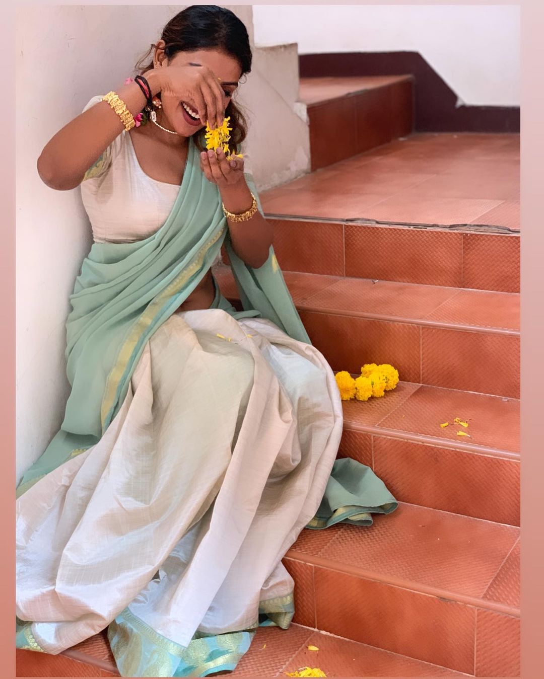 Stunning Srinikha Onam Saree Photos Festive Elegance