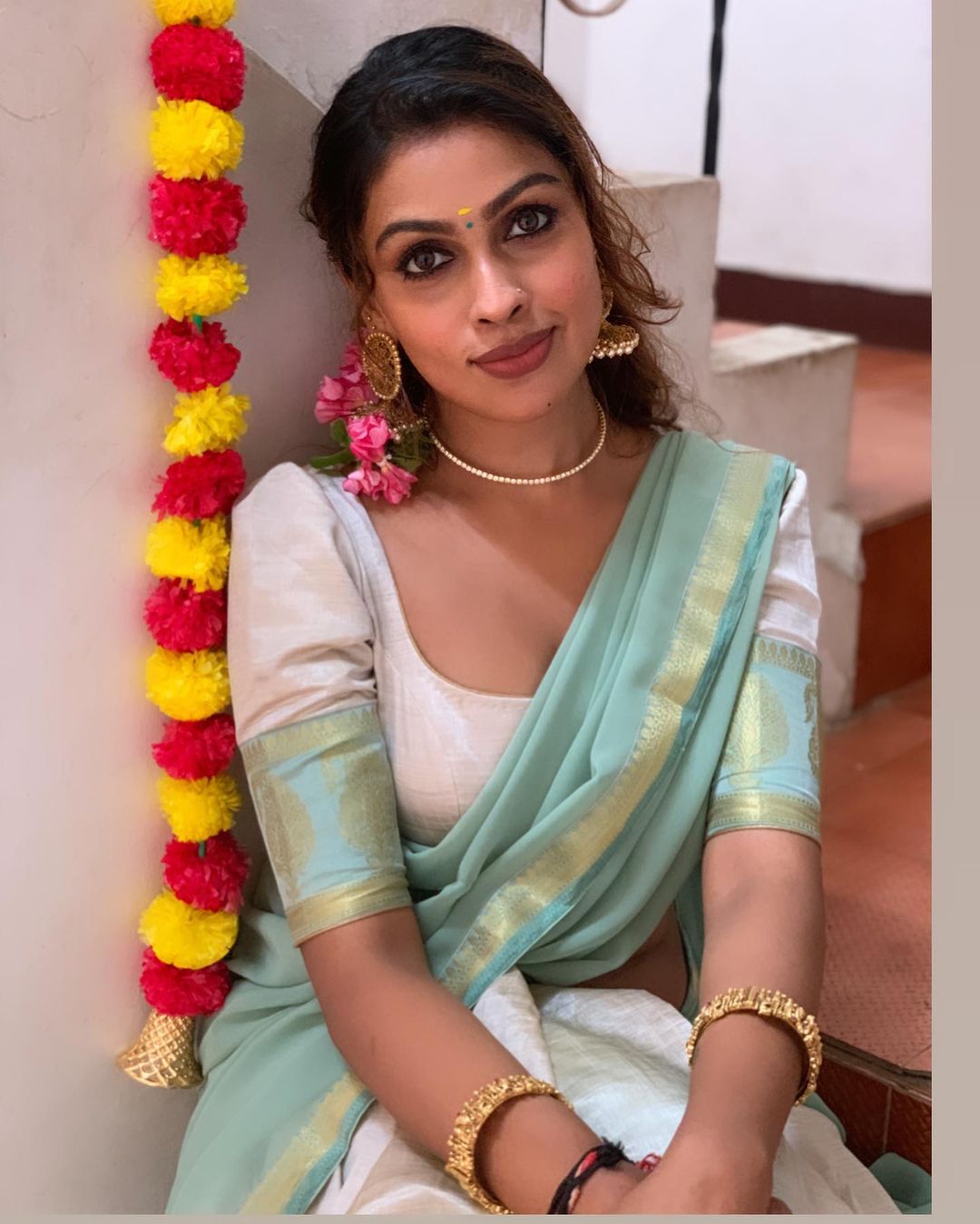 Stunning Srinikha Onam Saree Photos Festive Elegance