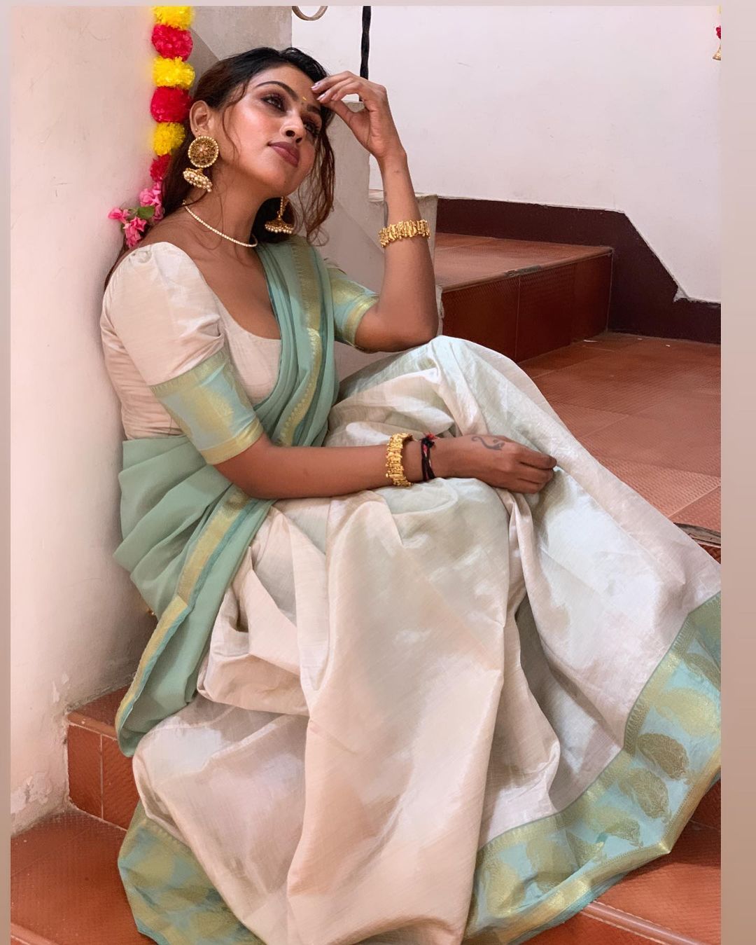 Stunning Srinikha Onam Saree Photos Festive Elegance