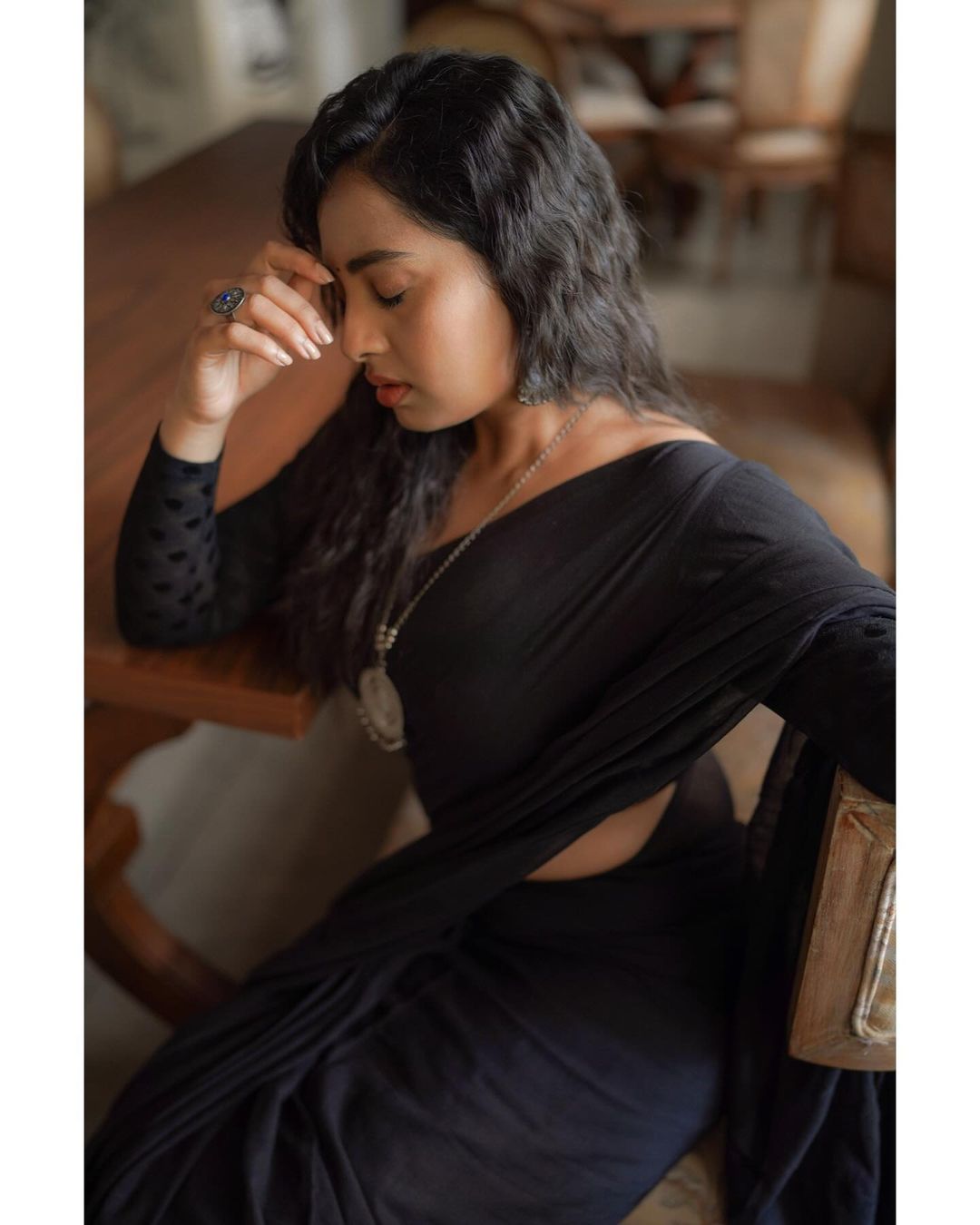 Stunning Srushti Dange in Black Saree Photos