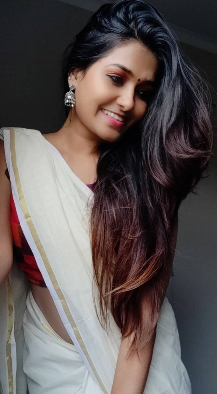 Suganya Subramanian's Stunning Photo Gallery: A Look at Her Versatility