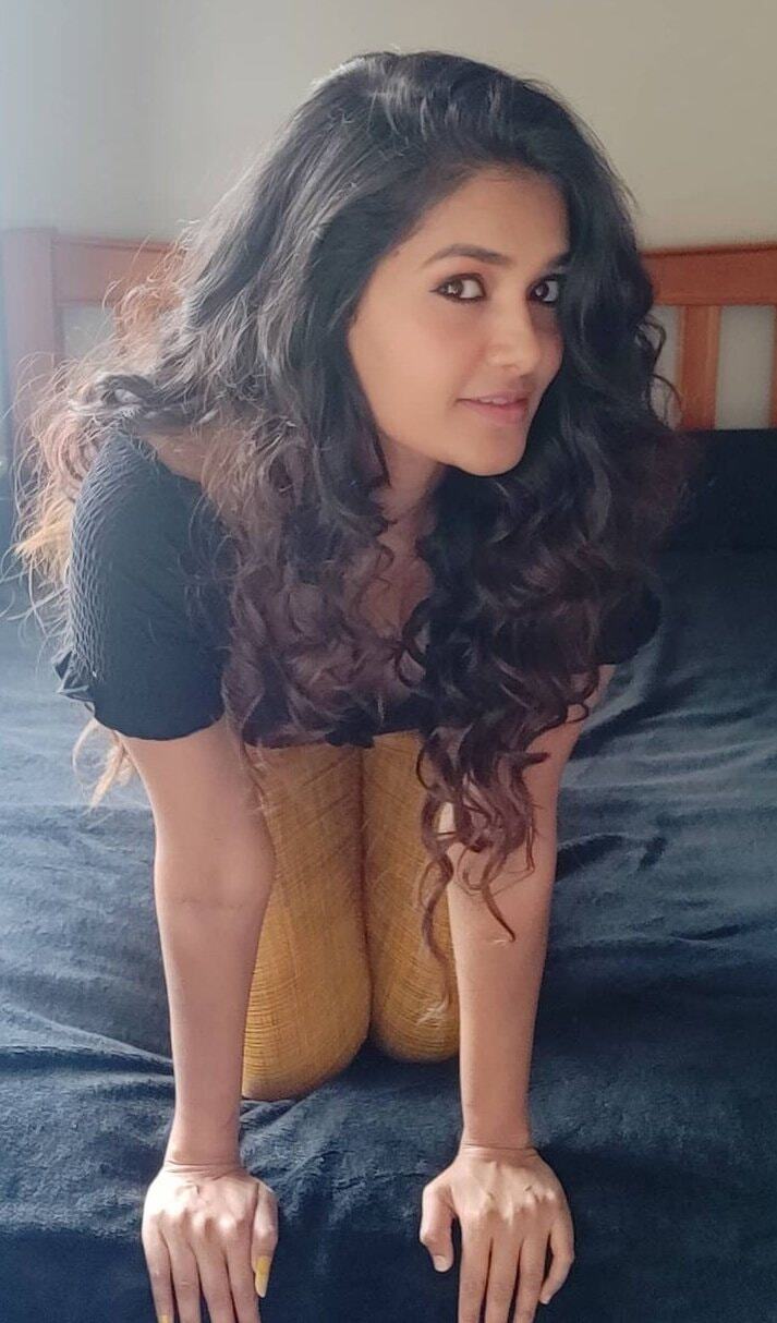 Suganya Subramanian's Stunning Photo Gallery: A Look at Her Versatility