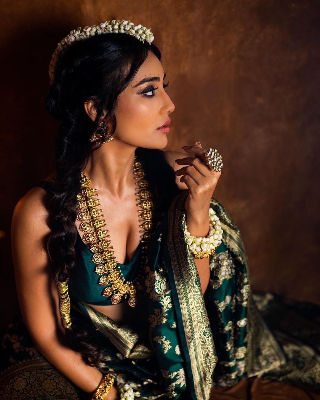 Surbhi Jyoti Stunning New Photo Shoot Stills and Glamour