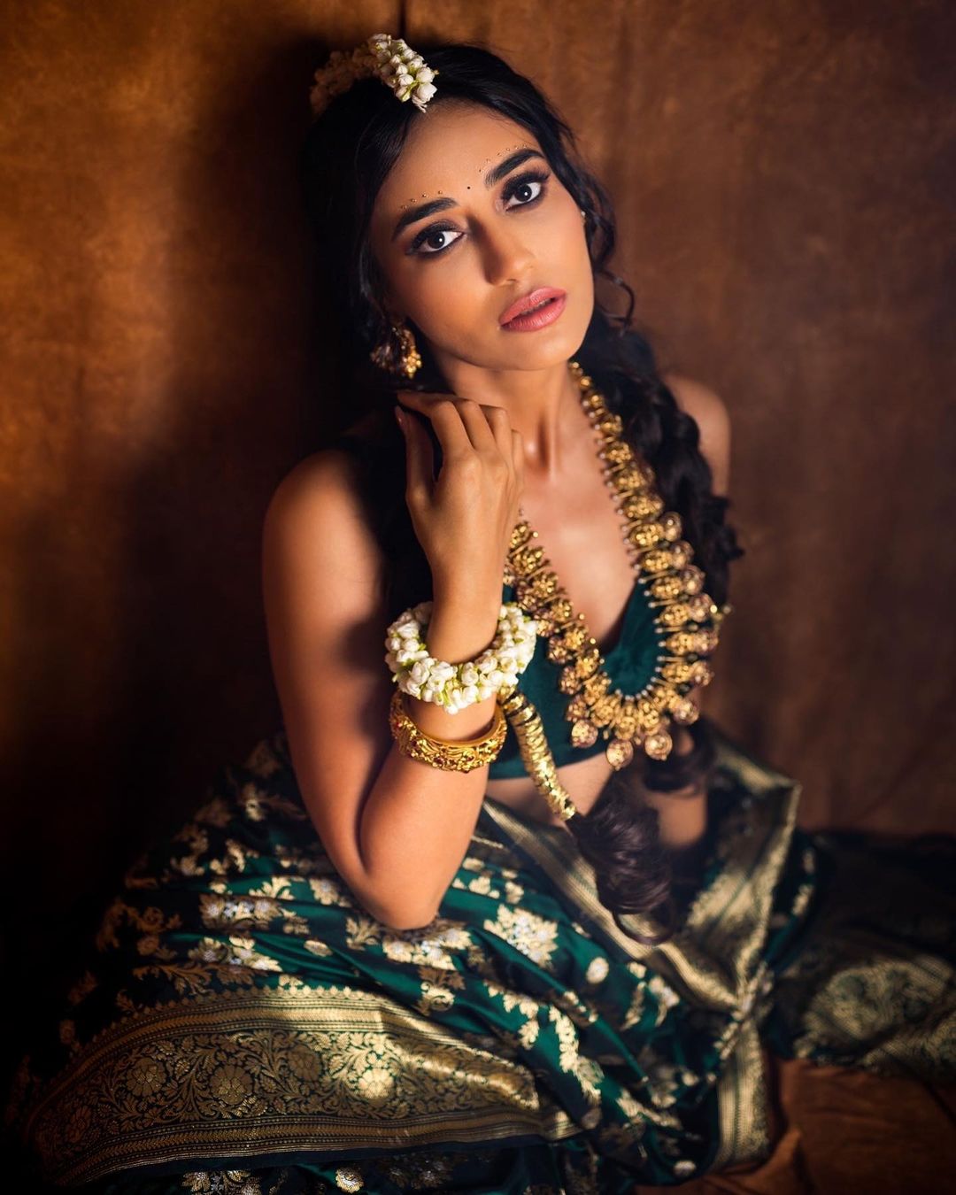Surbhi Jyoti Stunning New Photo Shoot Stills and Glamour