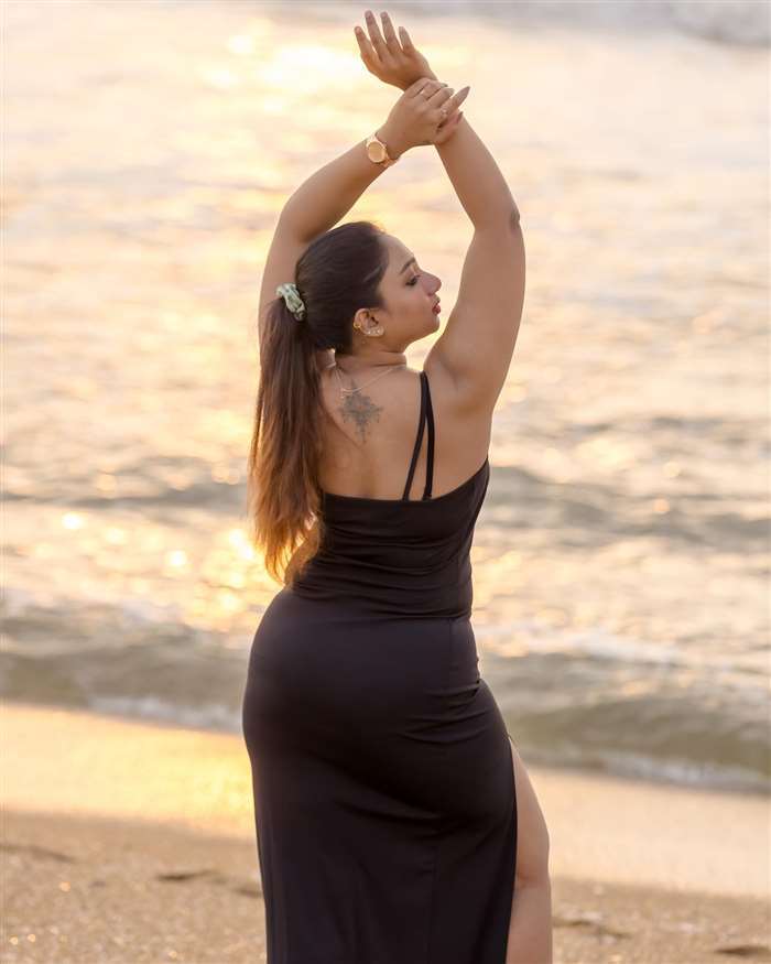Suriya Praba's Soft & Contemplative Vibe