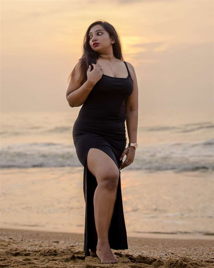Suriya Praba's Soft & Contemplative Vibe