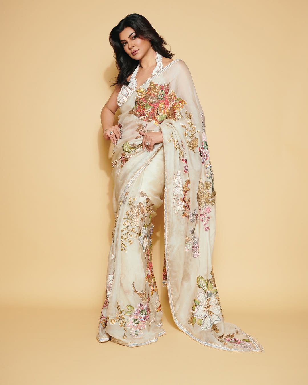 Sushmita Sen's Stunning Style Choices in Recent Photoshoot Gallery