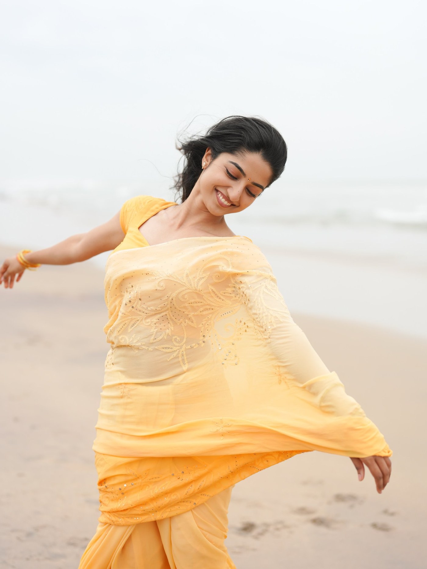 Sushmita Shetty's Global Style Game: From Yellow Sarees to Chic Minimalism
