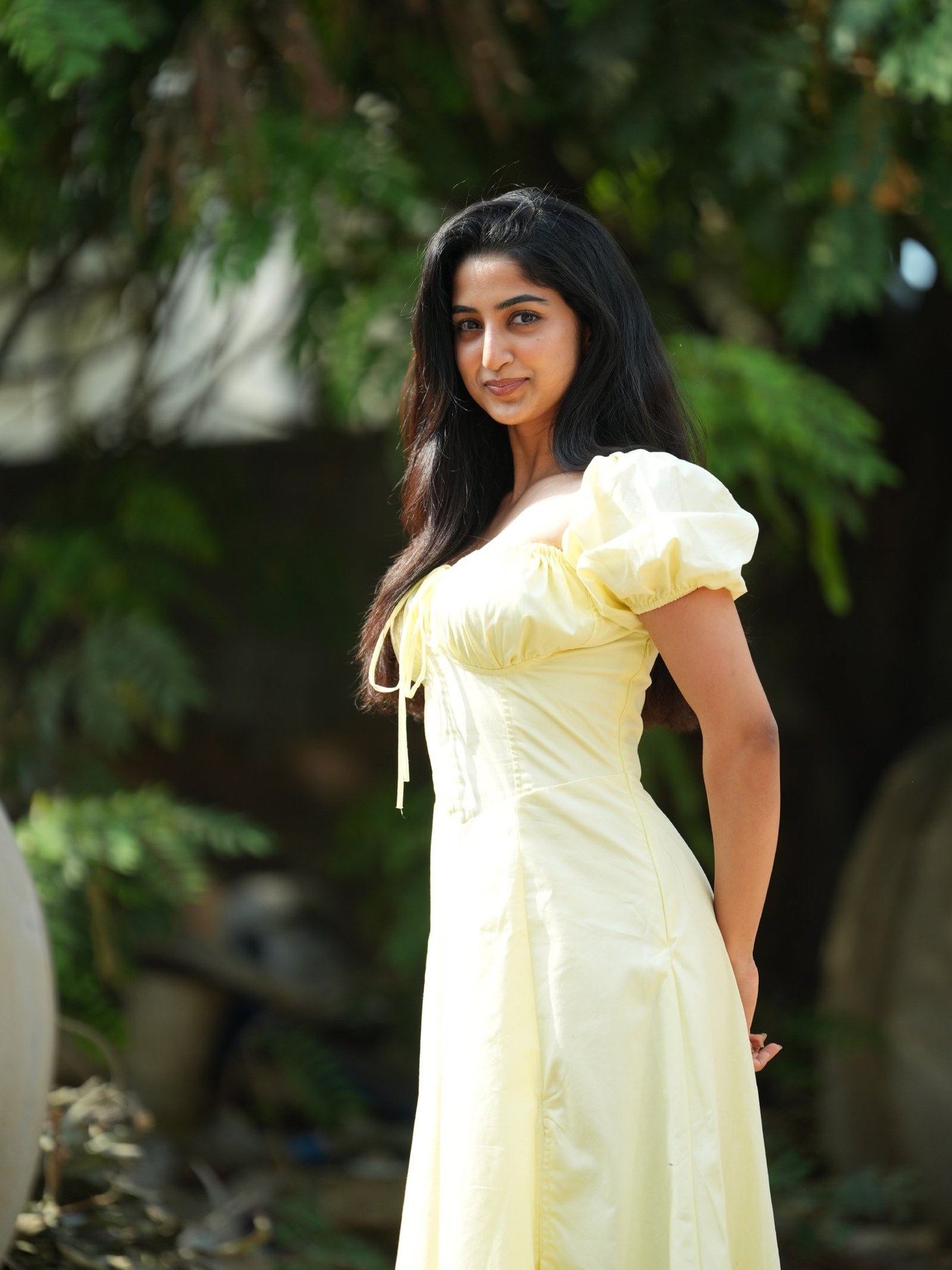 Sushmita Shetty's Global Style Game: From Yellow Sarees to Chic Minimalism