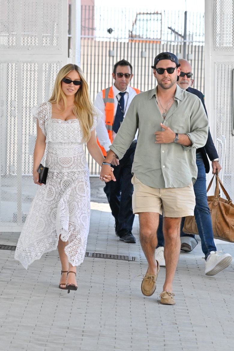 Sydney Sweeney’s Venice Vibes: Effortlessly Chic Through Italian Scenes