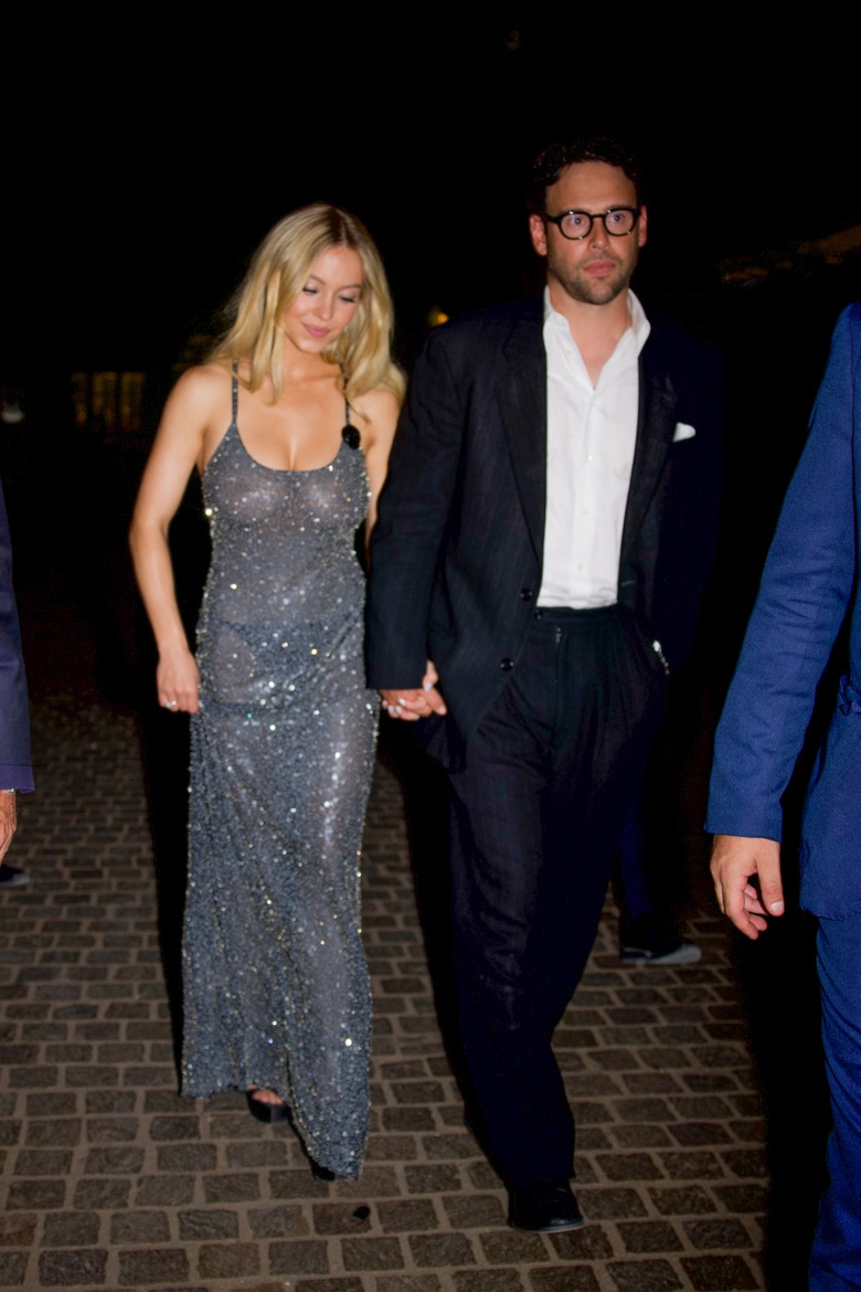 Sydney Sweeney’s Venice Glow: Dripping in Chic Elegance