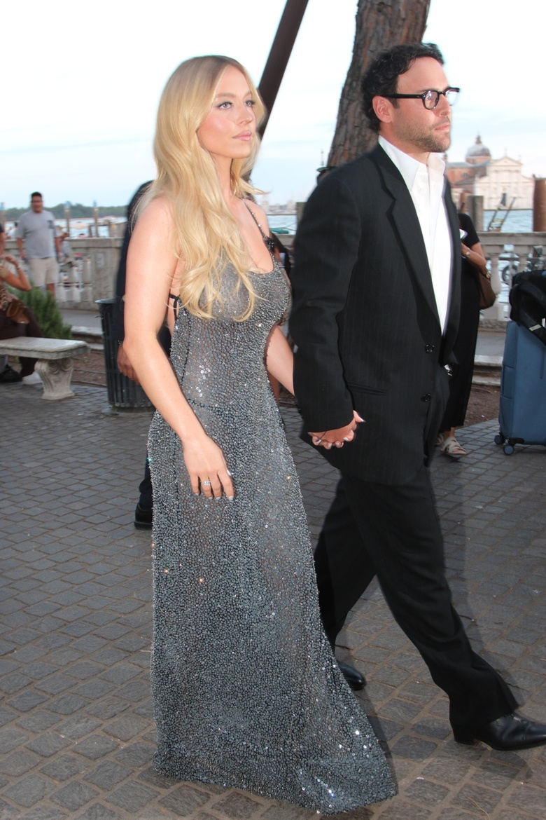 Sydney Sweeney’s Venice Glow: Dripping in Chic Elegance
