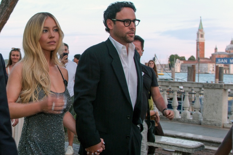 Sydney Sweeney’s Venice Glow: Dripping in Chic Elegance