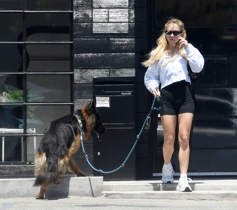 Sydney Sweeney's Effortless Glamour Steals the Show in Los Angeles!