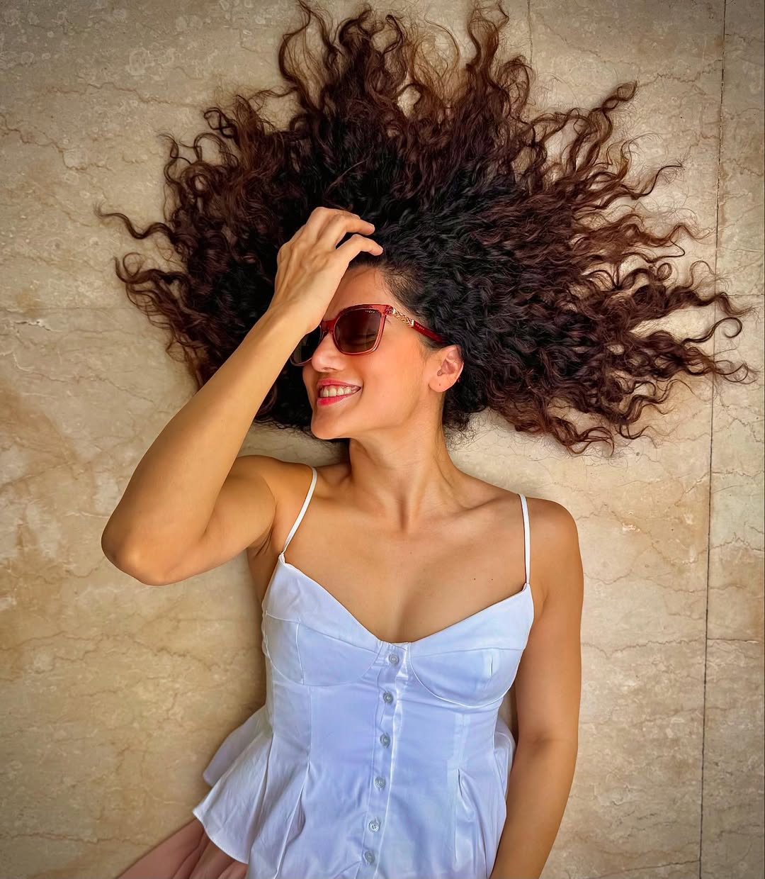 Taapsee Pannu's Chic Style Moments That Define Bollywood Glamour