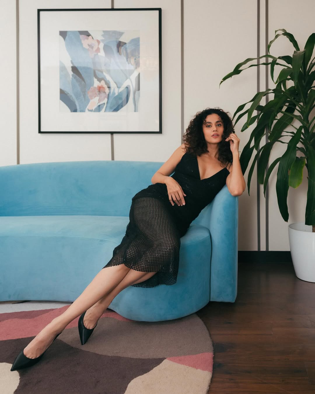Taapsee Pannu's Chic Style Moments That Define Bollywood Glamour