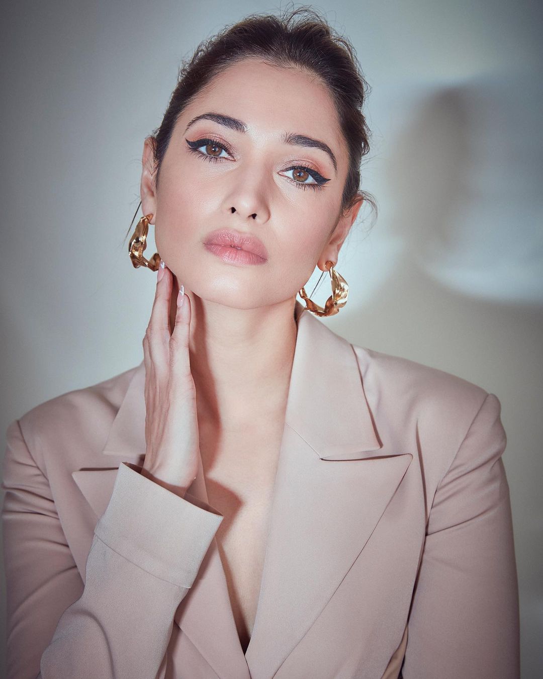 Tamannaah Bhatia's Stunning Ensemble: Elegance Defined