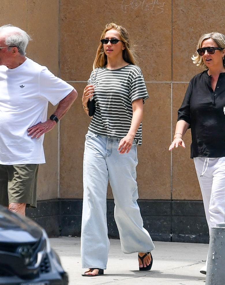 Tate Mcrae Radiates Effortless Chic on a Parisian Stroll!