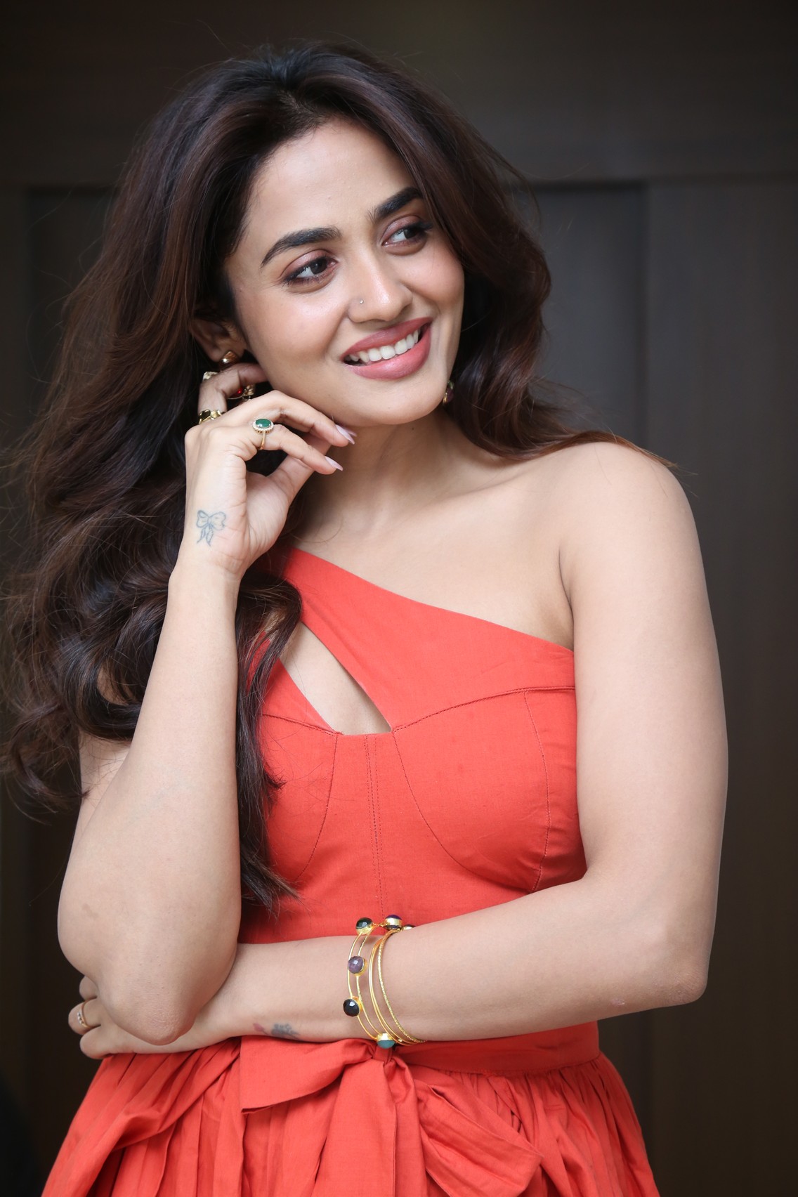 Teju Ashwini's Stunning Red-Orange Ensemble Gallery