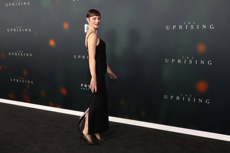 Thomasin McKenzie Steals the Spotlight at High-Profile Film Events
