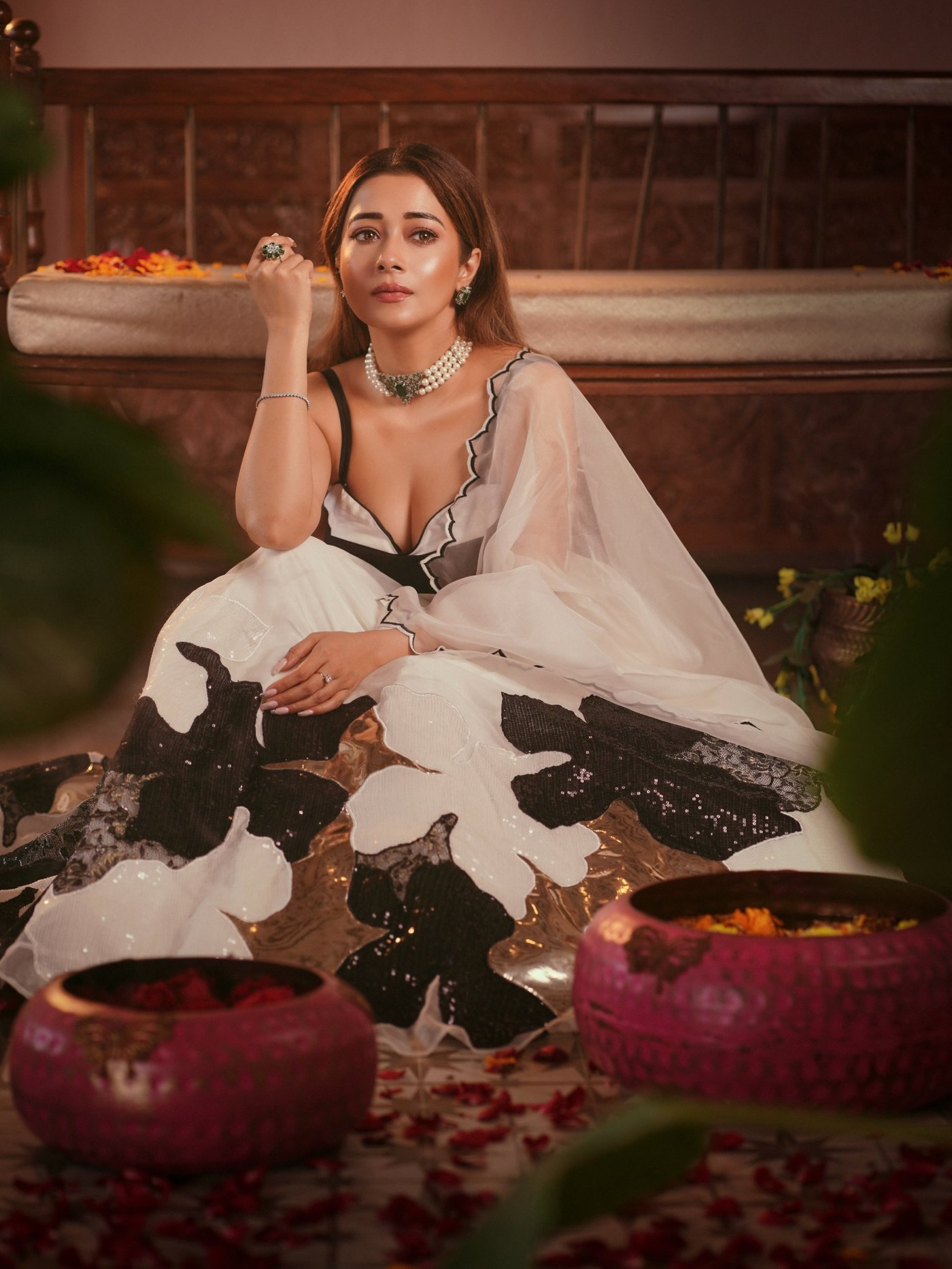 Tina Datta’s Festive Ensemble Blends Tradition With Contemporary Craftsmanship
