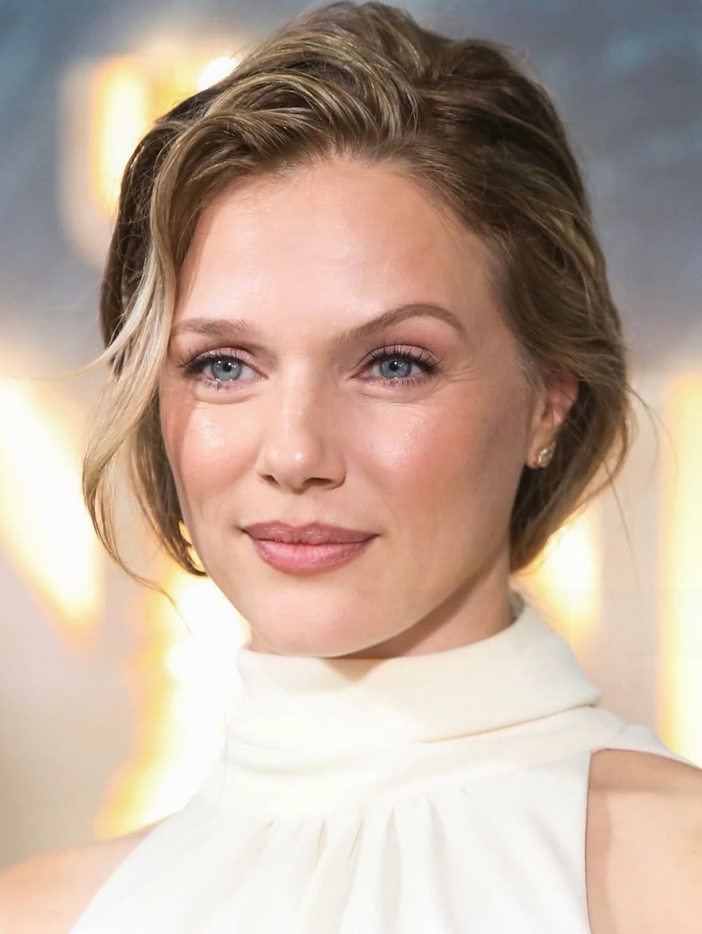 Tracy Spiridakos Steals the Spotlight at Premiere Event