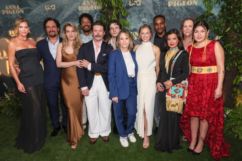 Tricia Helfer Lights Up the Red Carpet with Effortless Hollywood Chic