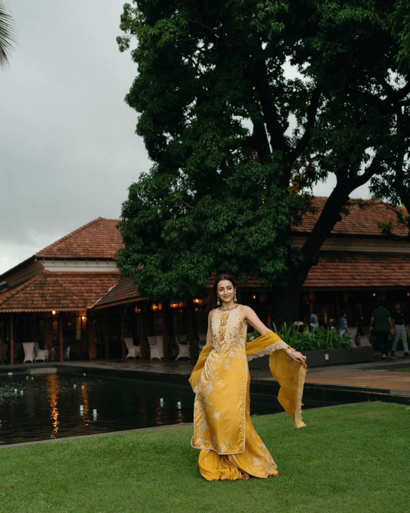 Trisha Krishnan Glows in Regal Yellow: Celebrating Timeless Indian Elegance!