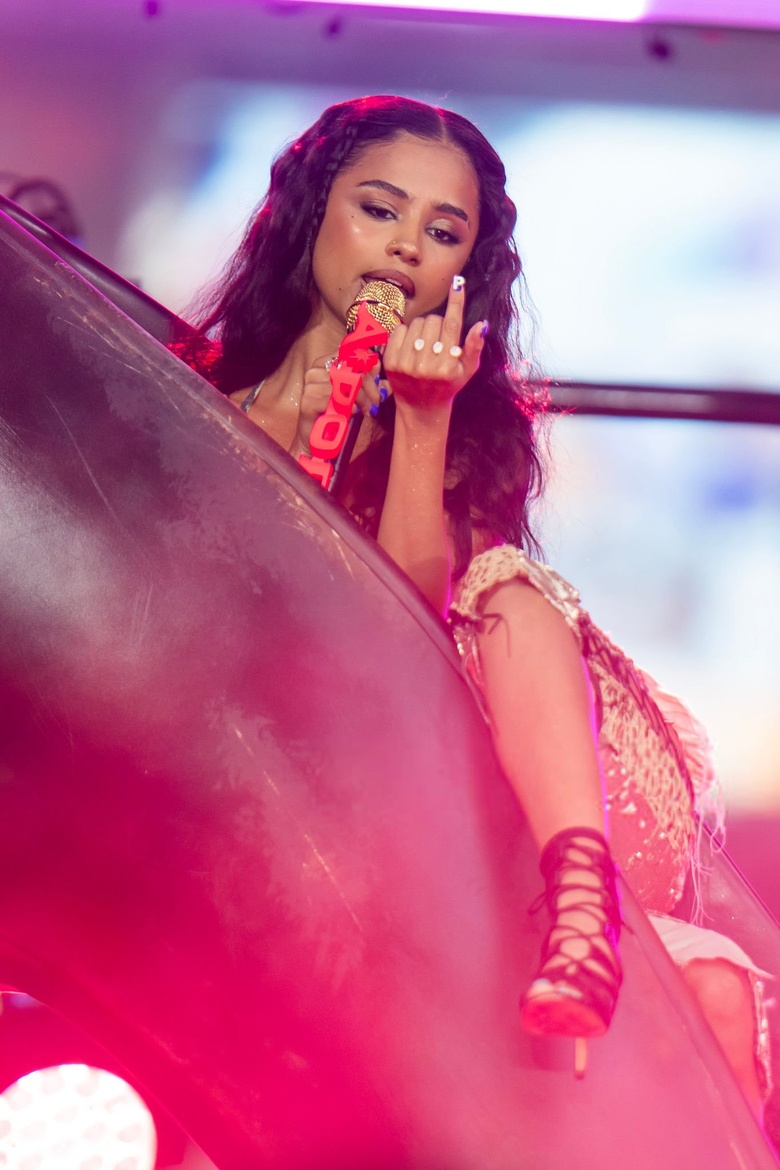 Tyla Electrifies the Stage: A Night of Pure Performance Magic