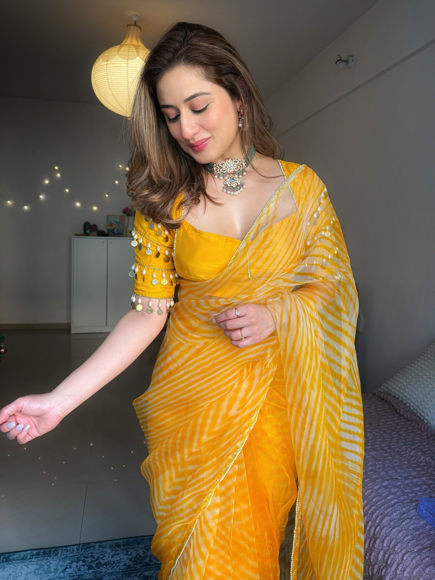 Uditi Singh’s Effortless Charm Defines Modern Indian Elegance