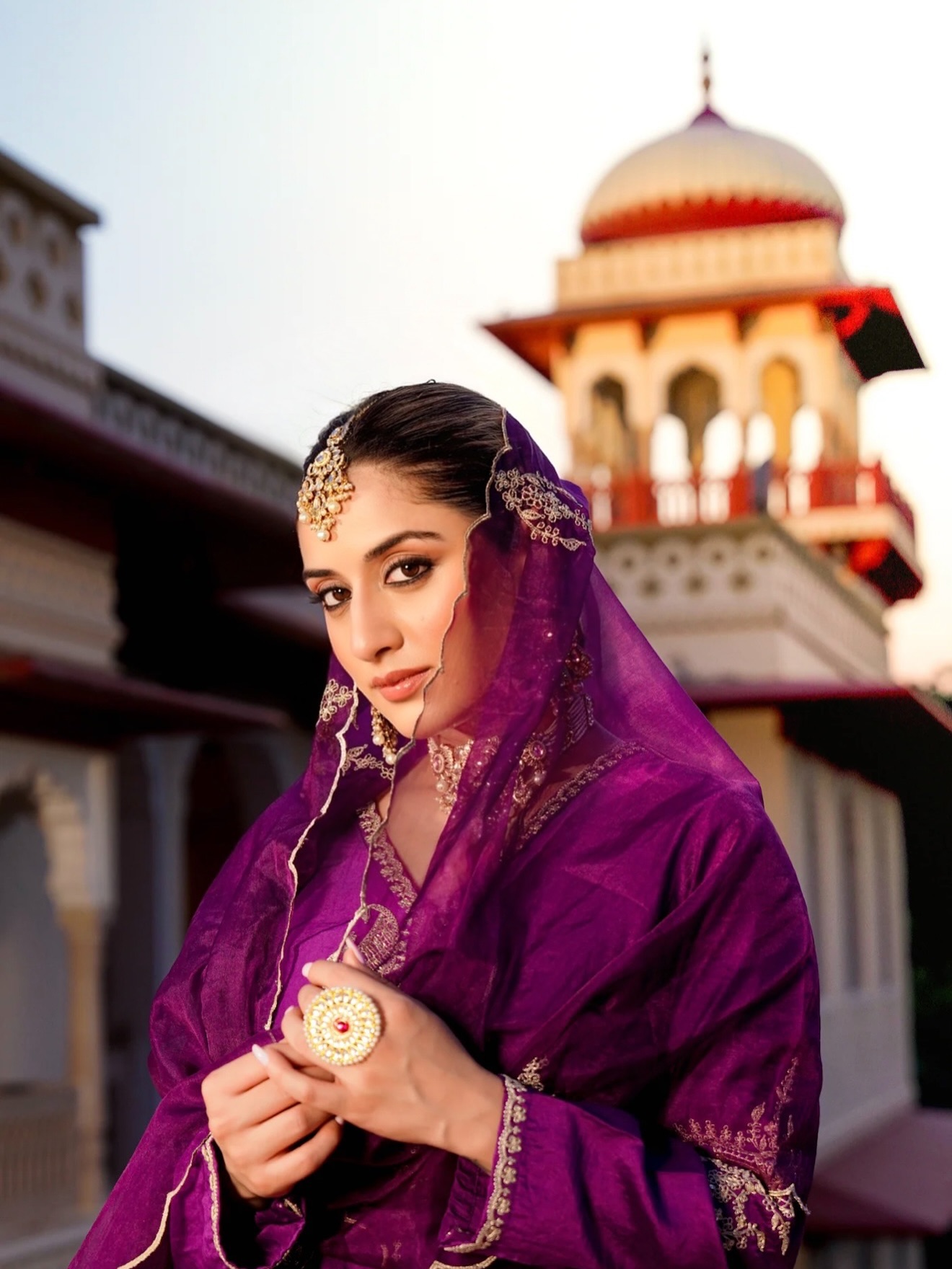 Uditi Singh’s Effortless Charm Defines Modern Indian Elegance