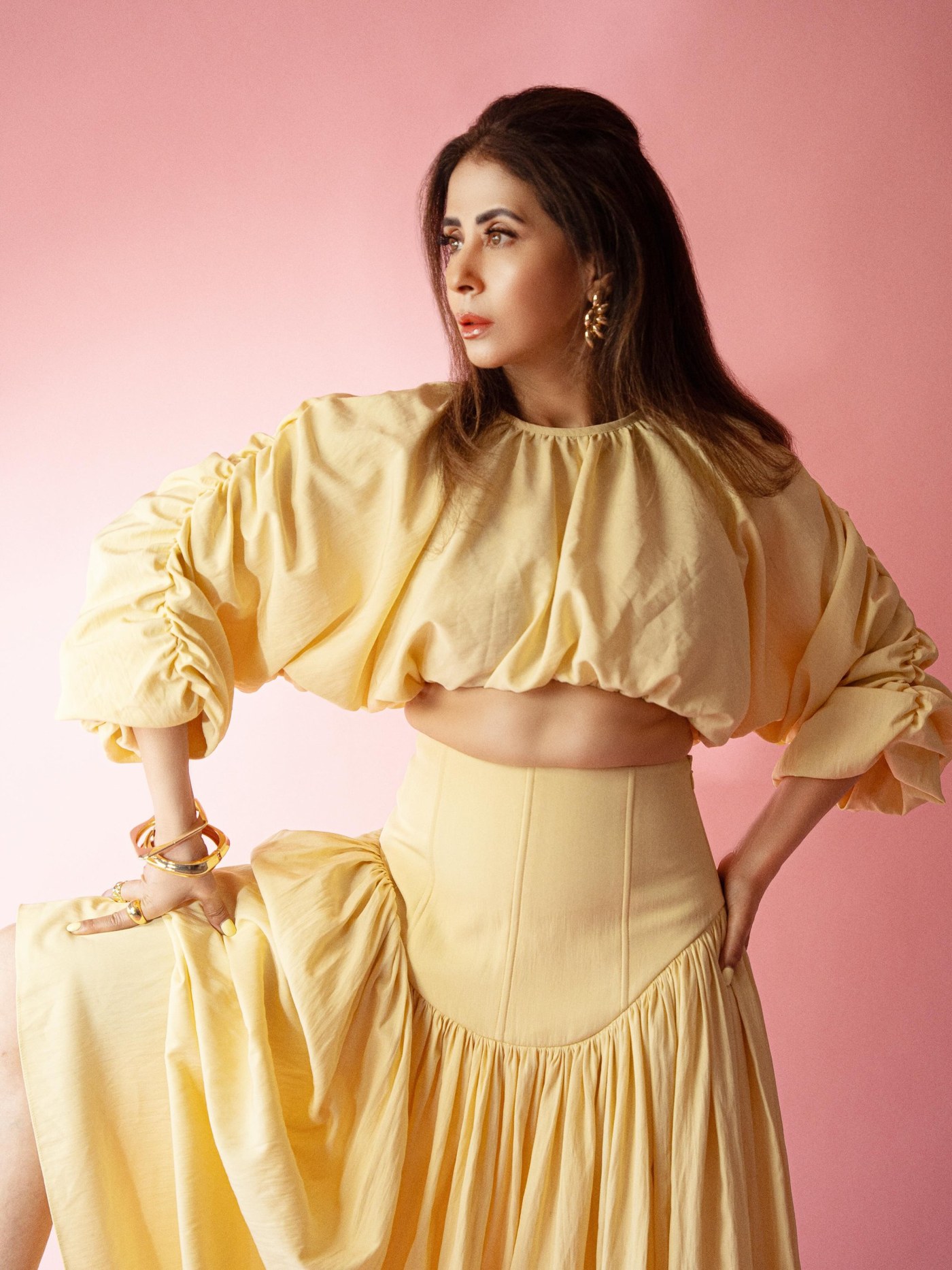 Urmila Matondkar Redefines Timeless Glamour in Dreamy Pastel Yellow!
