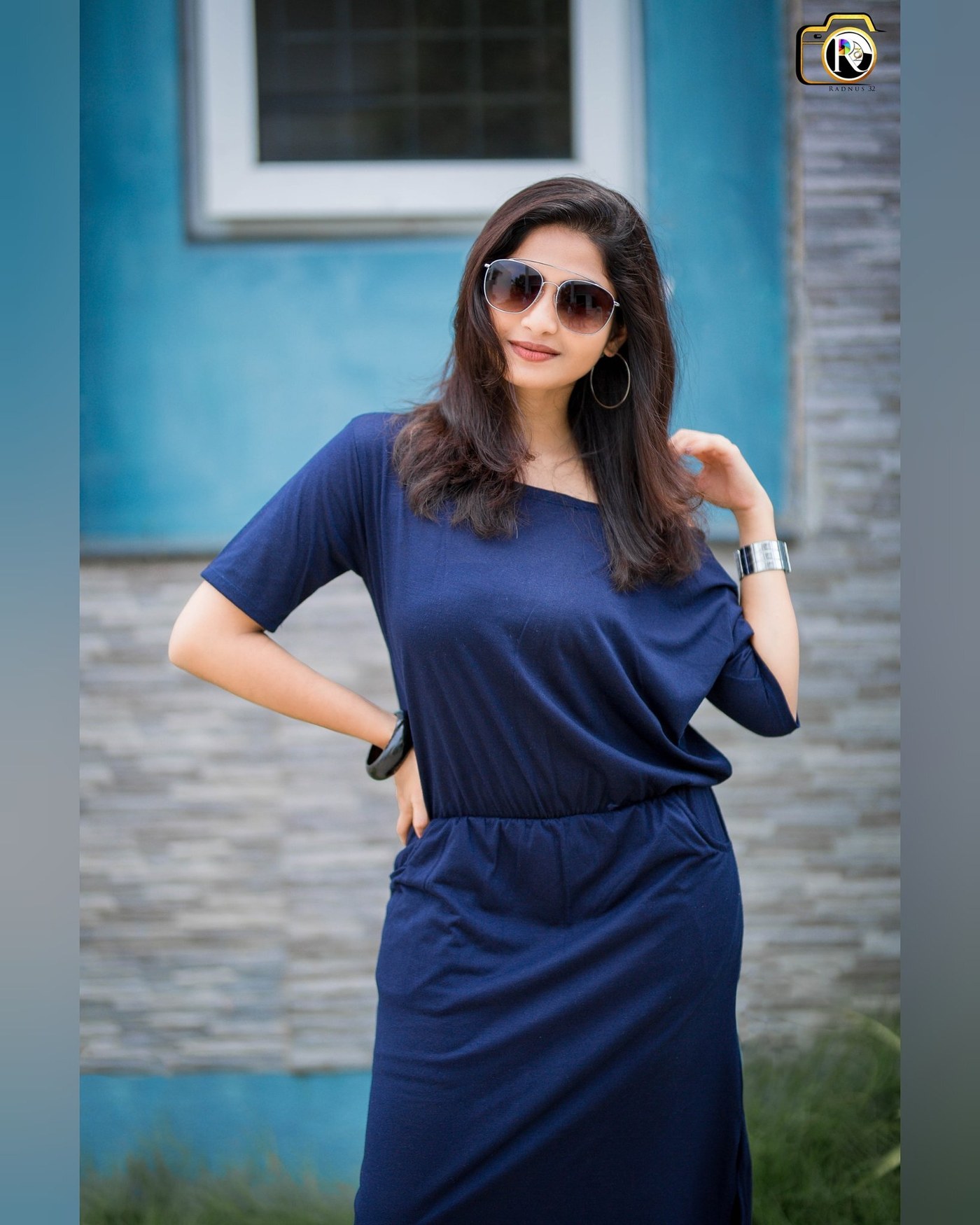 Venba's Stunning Ensemble: A Kaleidoscope of Colors and Grace