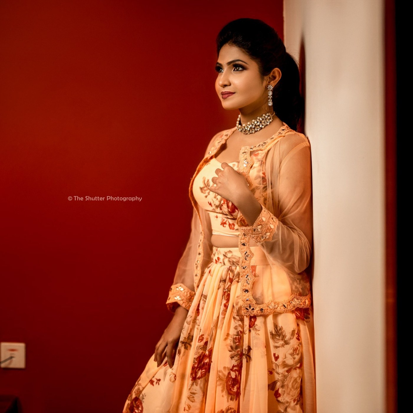 Venba's Stunning Ensemble: A Kaleidoscope of Colors and Grace