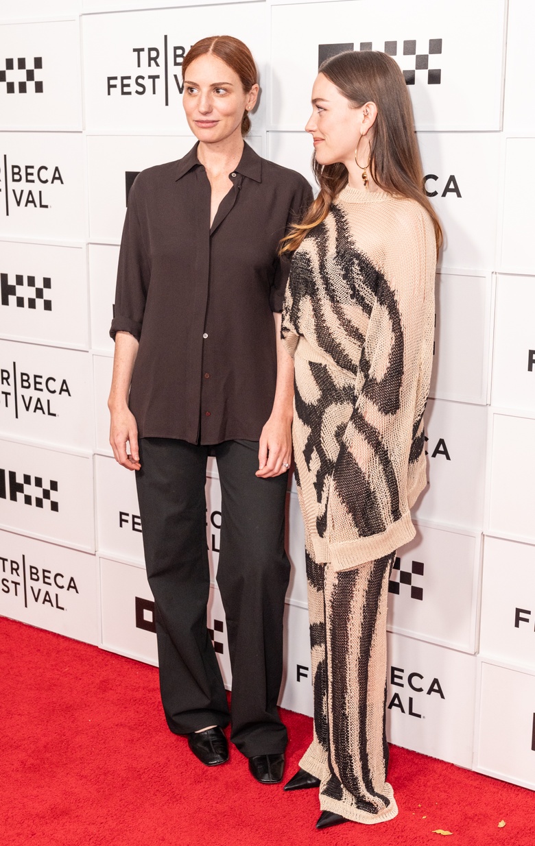 Victoria Pedretti's Stunning Red Carpet Moment