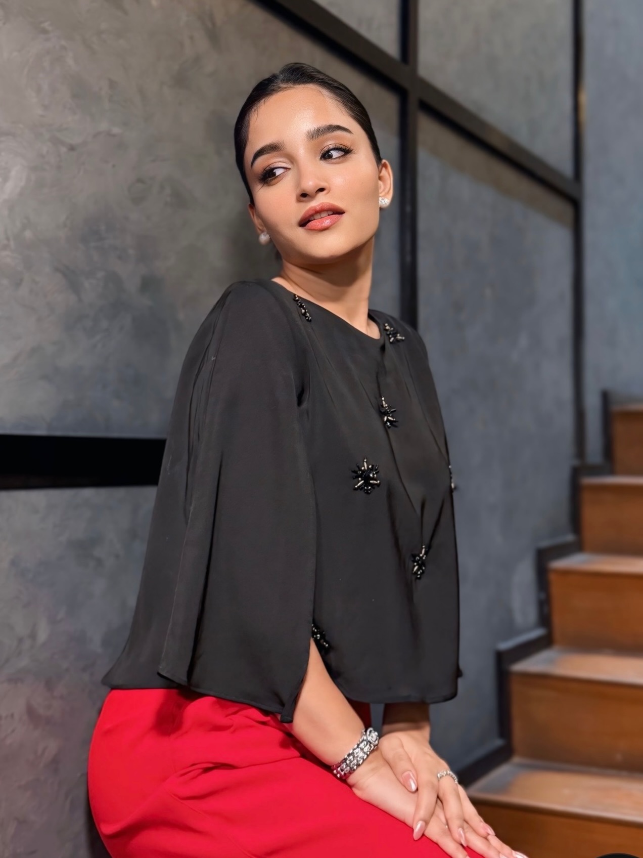 Elegance Defined: Vishakha Dhiman’s Timeless Style and Radiant Charm