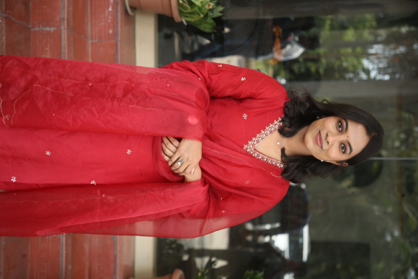 Vishika Latest Photos HD Stills and Exclusive Bollywood Pictures