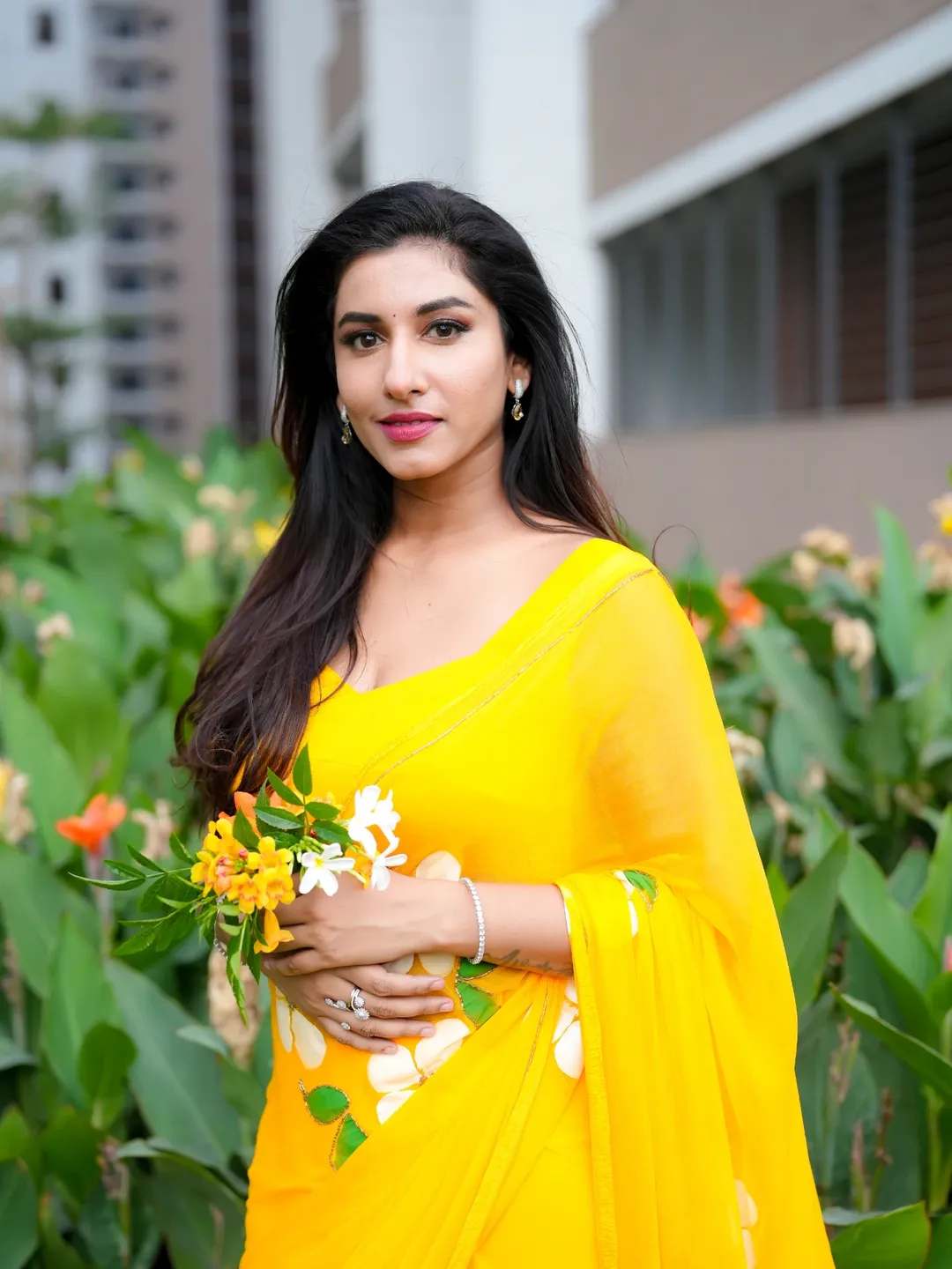 Vishnupriya Bhimeneni Steals Hearts in Stunning Festive Glamour
