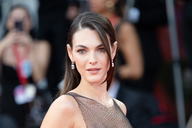 Vittoria Ceretti Captivates in Stunning Venice Festival Moments