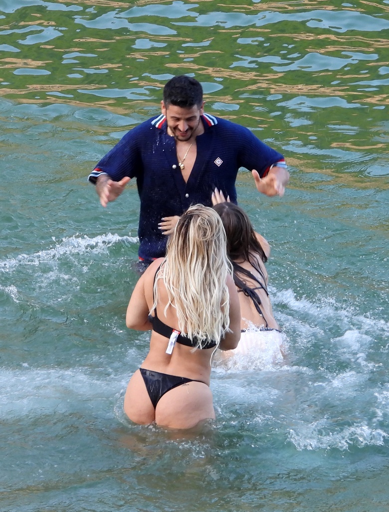Wanda Nara’s Effortless Glamour: Beach Day Perfection in Portofino