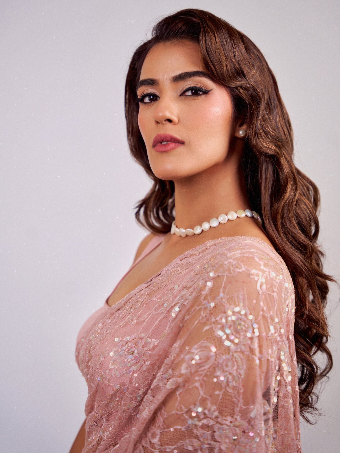 Kavya Thapar showcases a graceful ensemble featuring soft, pastel hues in an effortlessly styled ethnic wear look. - Photos & Updates