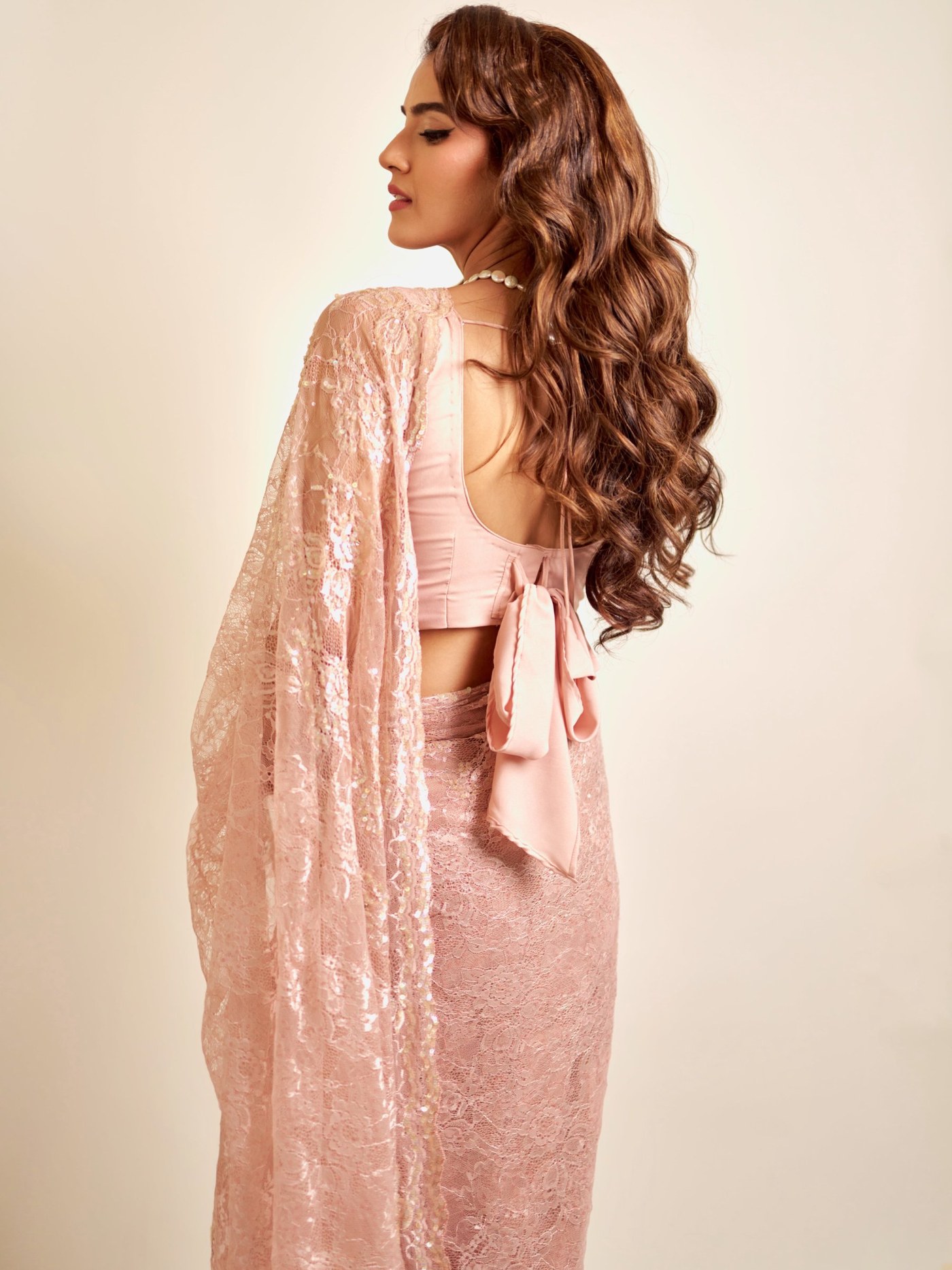 Kavya Thapar’s Pastel Perfection: Mastering the Modern Ethnic Look