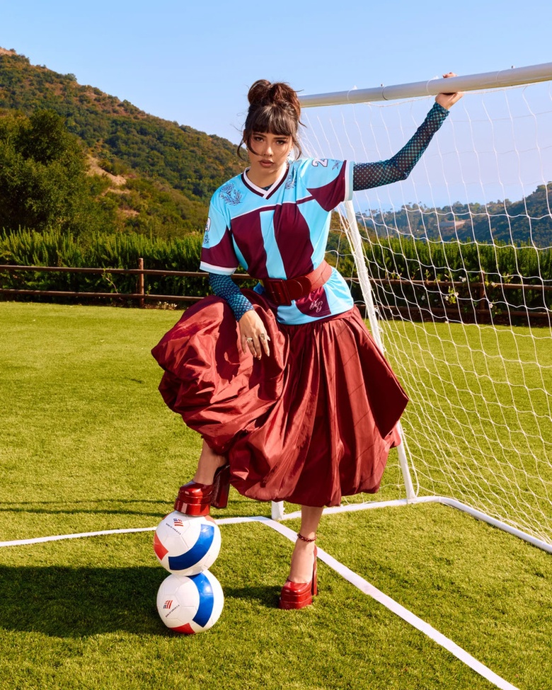 Xochitl Gomez Absolutely Shines in Elegant Hollywood Glamour!